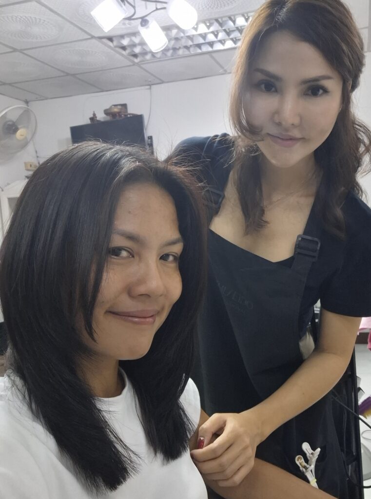 Happy customer of a keratin treatment in chiang mai.